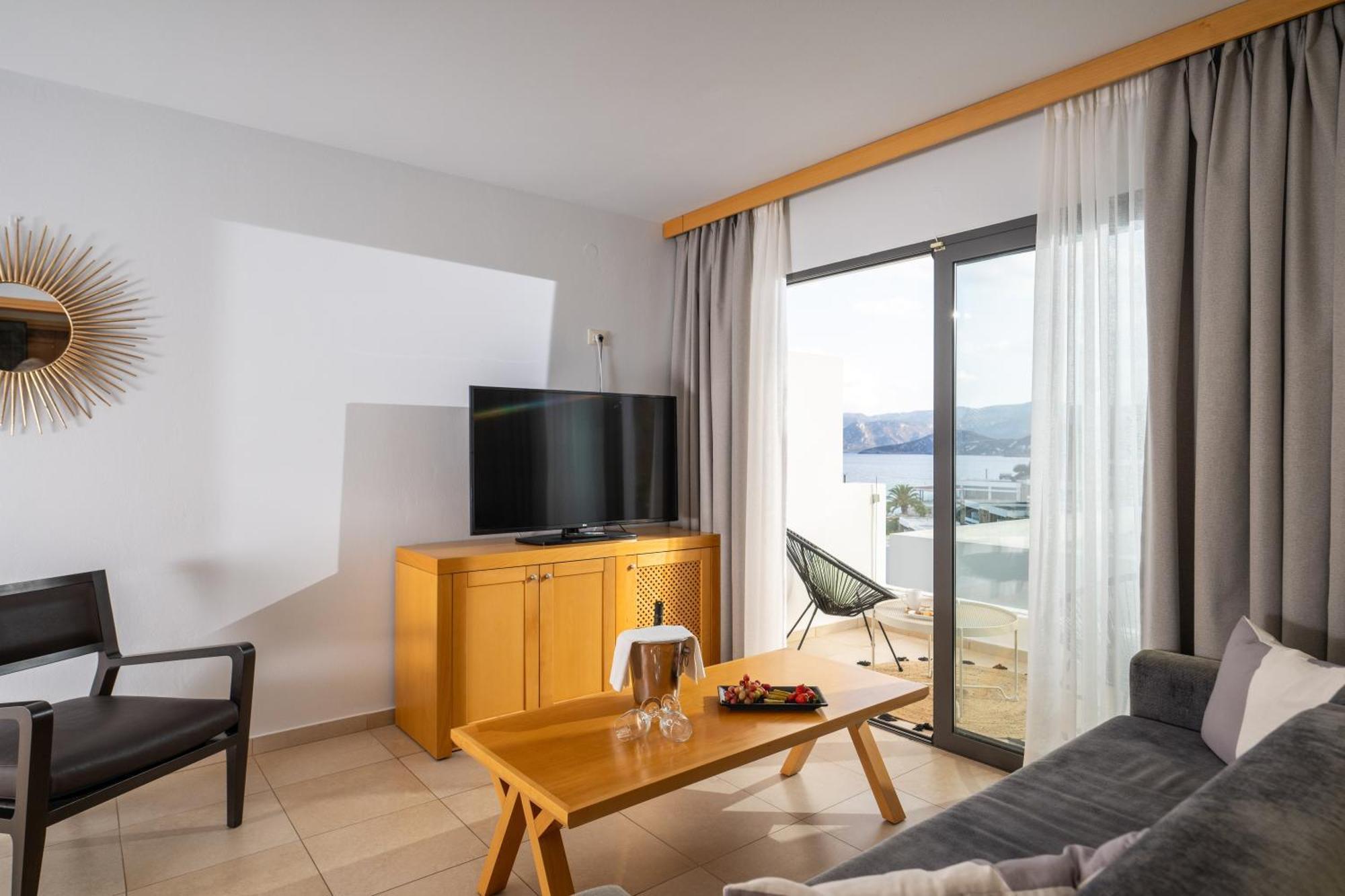Ariadne Beach - Adults Only 圣尼古拉奥斯 客房 照片